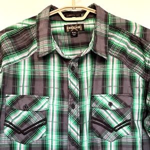 Helix Athletic Fit Men Long Sleeve Shirt 
XXL Blue Plaid Tab Sleeves Button Down